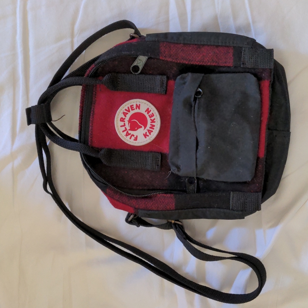 Fjallraven Kanken Sling Bag